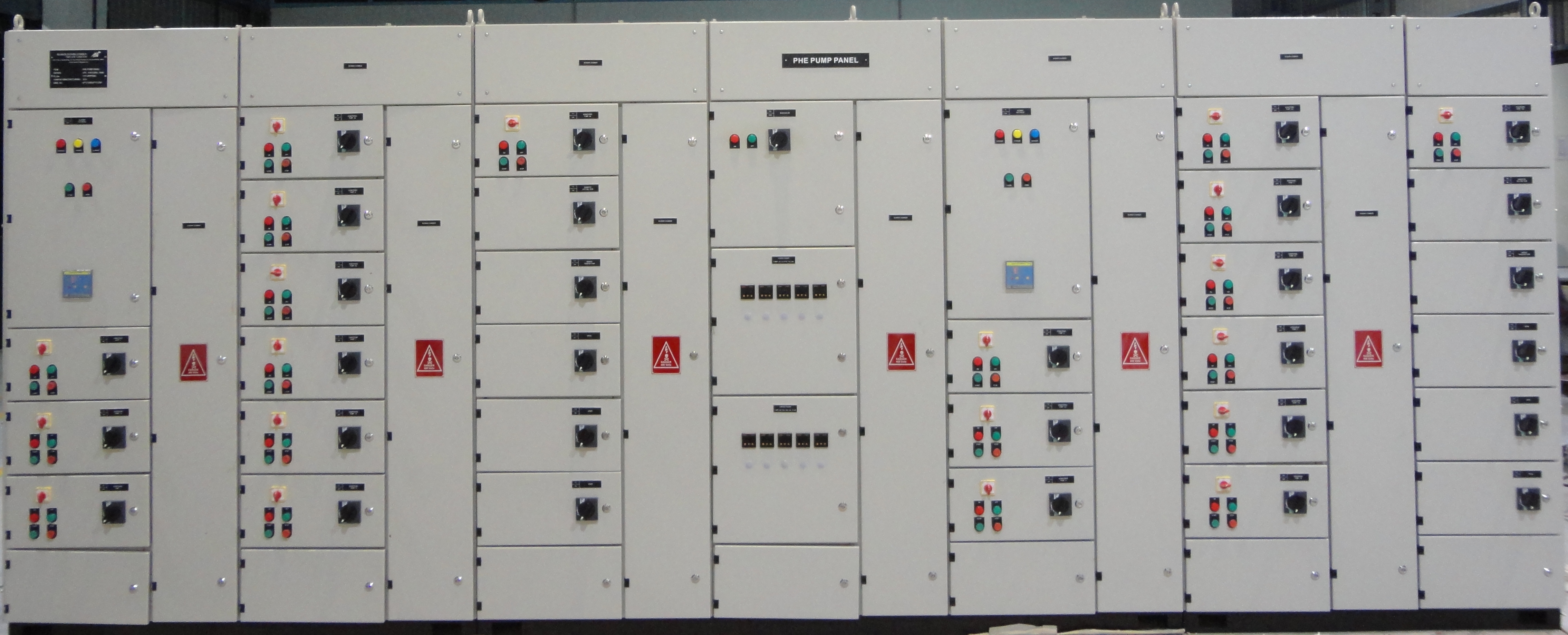 MCC ( Motor Control Centre ) Panel